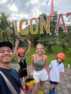 Batuh with guests in Bali, photo 11 of 32