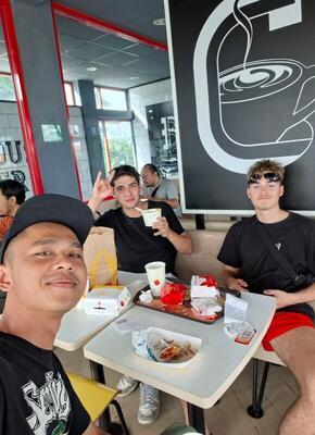 Batuh with guests in Bali, photo 12 of 32