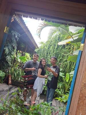 Batuh with guests in Bali, photo 14 of 32