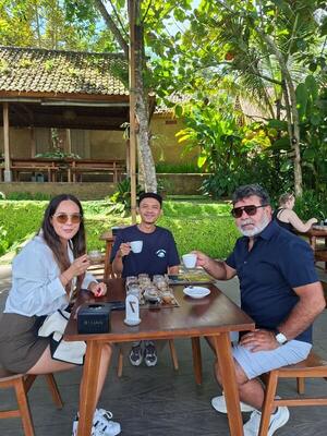 Batuh with guests in Bali, photo 32 of 32